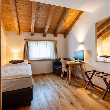 Hotel Saluver ツェエリーナ エクステリア 写真