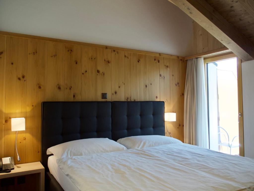 Hotel Saluver ツェエリーナ エクステリア 写真
